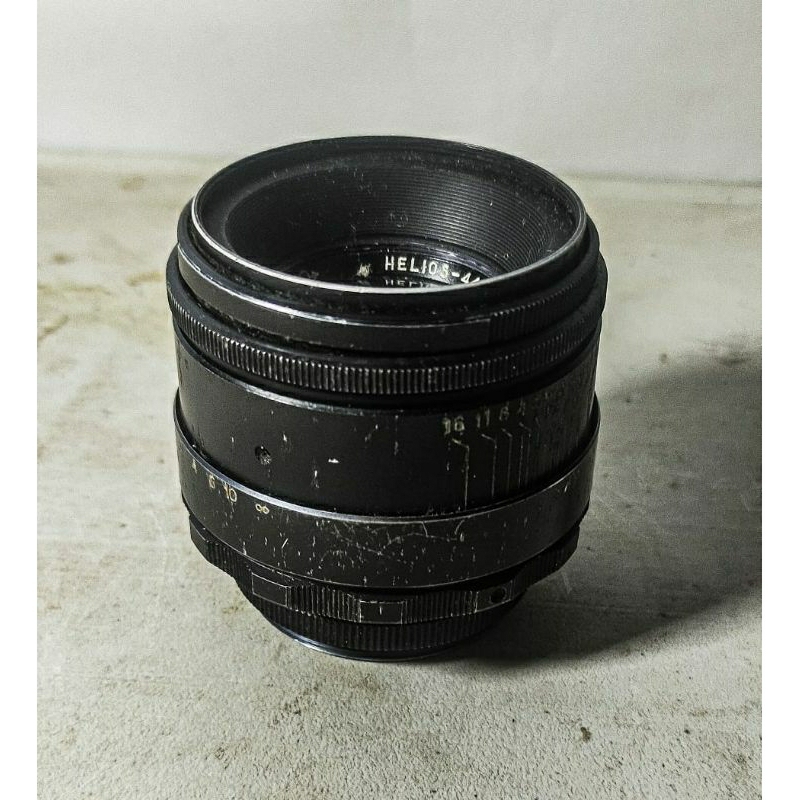 Lensa manual Helios 44-2 58mm f2