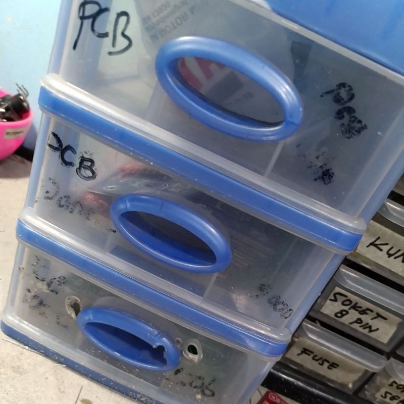 Baut perlengkapan bok power amplifier