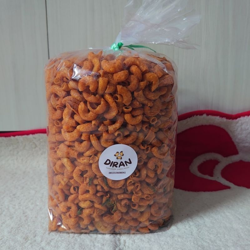 

makroni rasa pedas jeruk 1kg