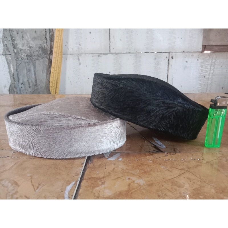 PECI SUSUN TINGGI 5 CM MOTIF BULU COKLAT DAN HITAM