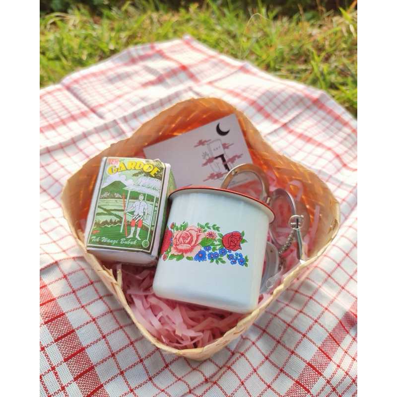 

Hampers | Souvenir | Batavia Besek