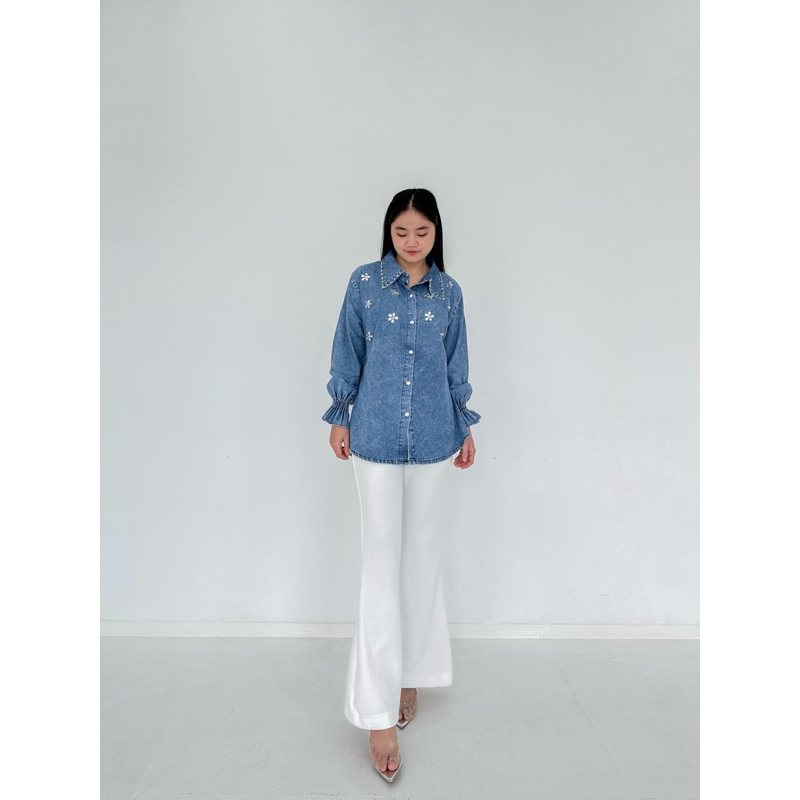 Becca denim shirt/ denim shirt/ kemeja denim wanita/shirt denim