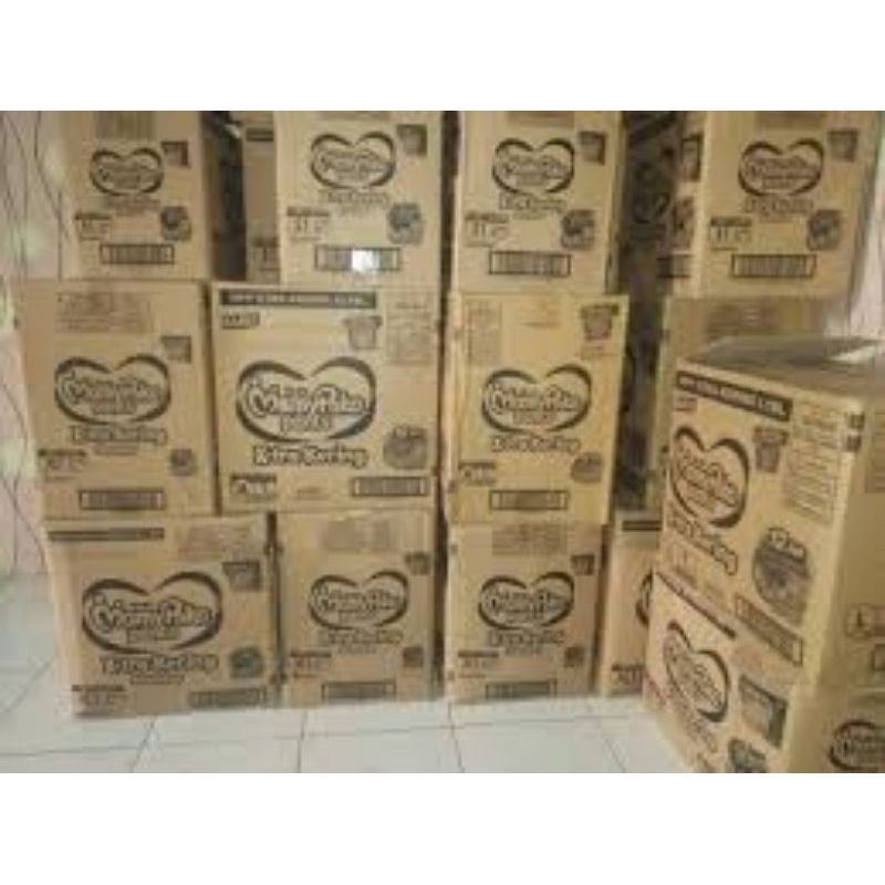 Pampers Mamy Poko Size L / M 1 dus
