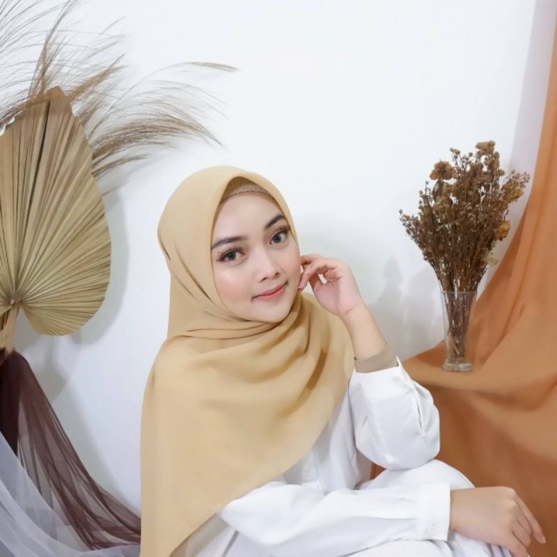 BELLA SQUARE JILBAB SEGI EMPAT JILBAB POLOS ANTI MELEYOT JILBAB HARIAN BELLA SQUARE PREMIUM