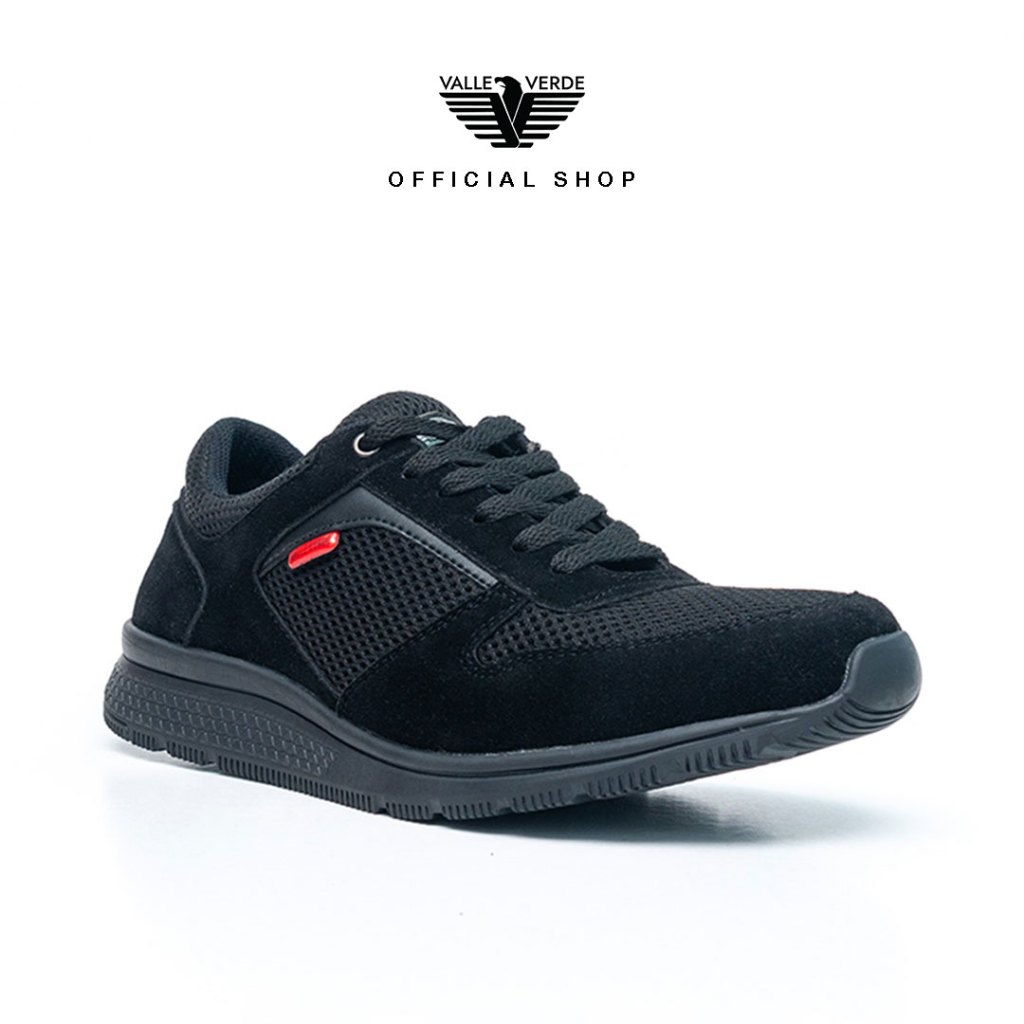 Sepatu Sneakers Pria CAESAR - VALLEVERDE