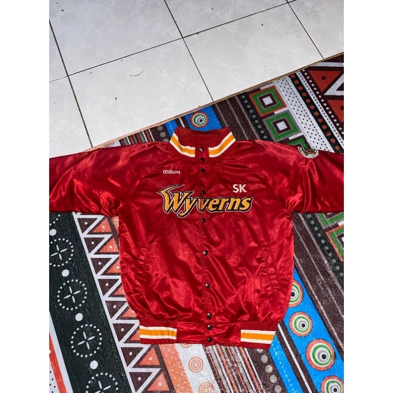 VARSITY WYVERNS RED