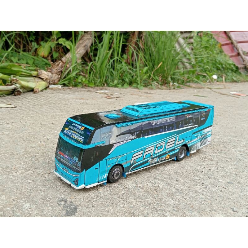 PAPERCRAFT BUS MSM ASYROF "RATU PANDORA" JB5 EDITION