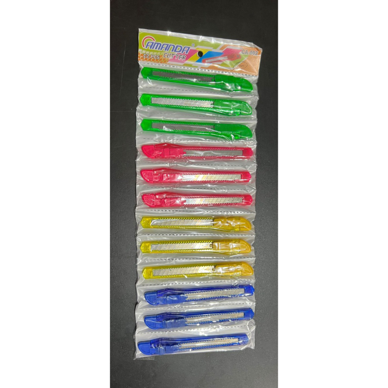 

pisau cutter amanda ukuran 13cm 1pcs
