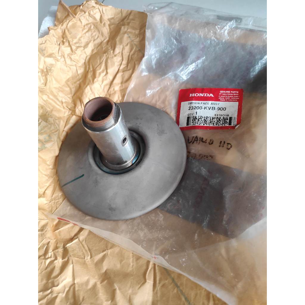 pully belakang face set driven vario 110 karbu ori