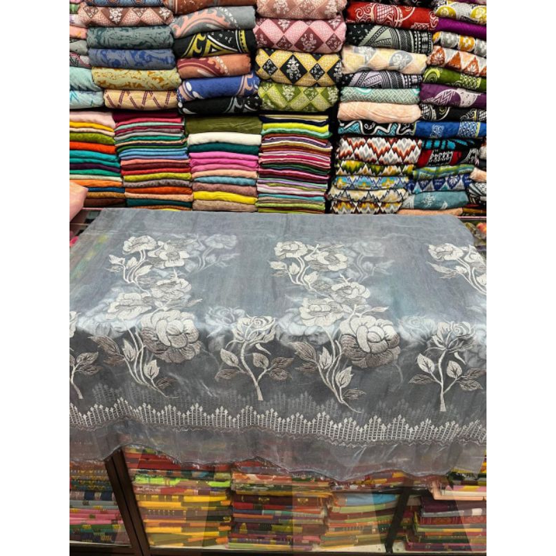 KAIN ORGANZA BORDIR MOTIF BUNGA MAWAR