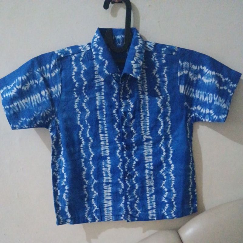 Kemeja sasirangan biru dan hijau baju anak . Harga per pcs