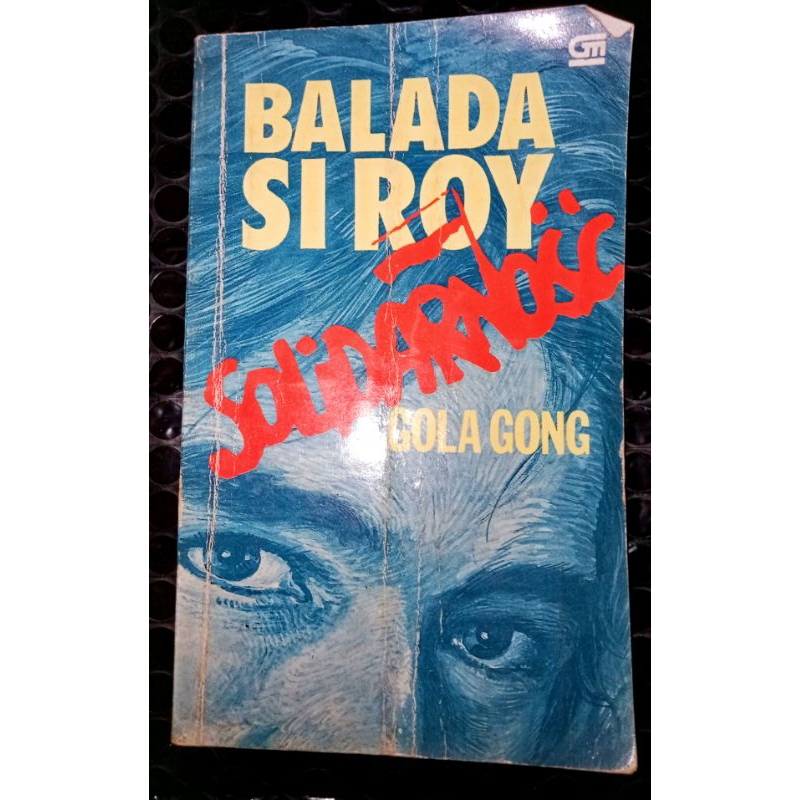 Novel Balada Si Roy SOLIDARNOS