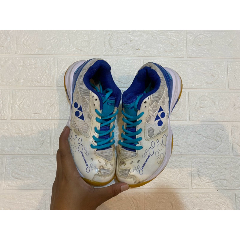 SEPATU BADMINTON YONEX SHB 101 SIZE 36