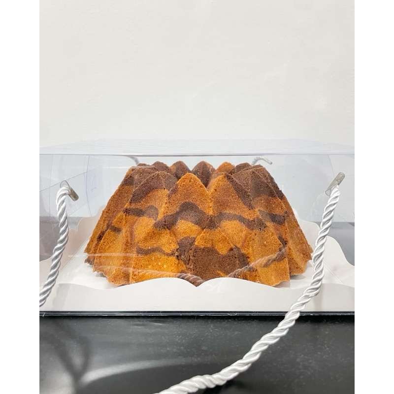 

Premium Marble Cake