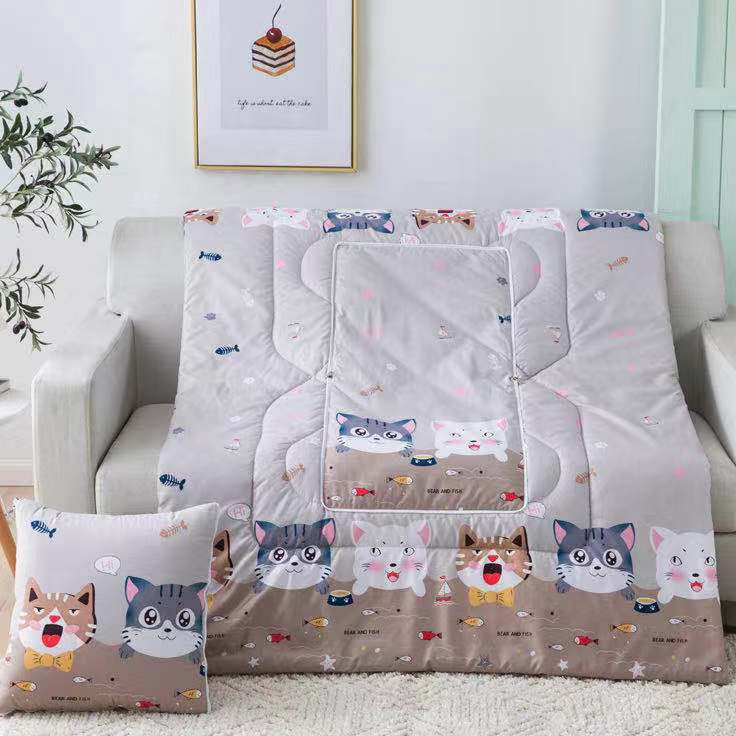 Yang dinanti Balmut Bantal Selimut selimut yg bisa dilipat jadi bantal