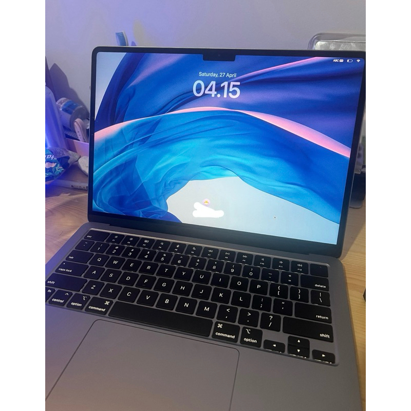 macbook Air M2 second like new