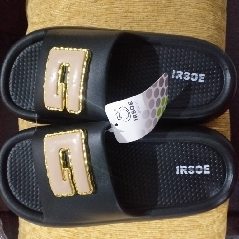 IRSOE Sandal cewek / Bahan Karet