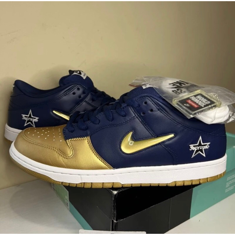 NIke Dunk SB PRO Low SUPREME gold swoosh 100 %Original