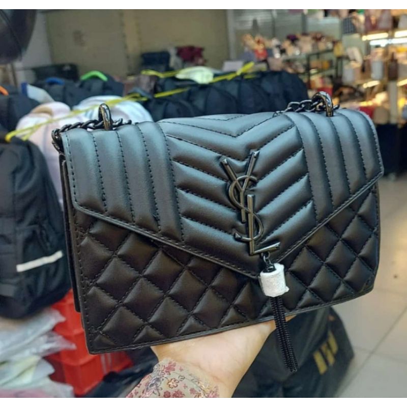 Tas wanita import model rante selempang dan bahu