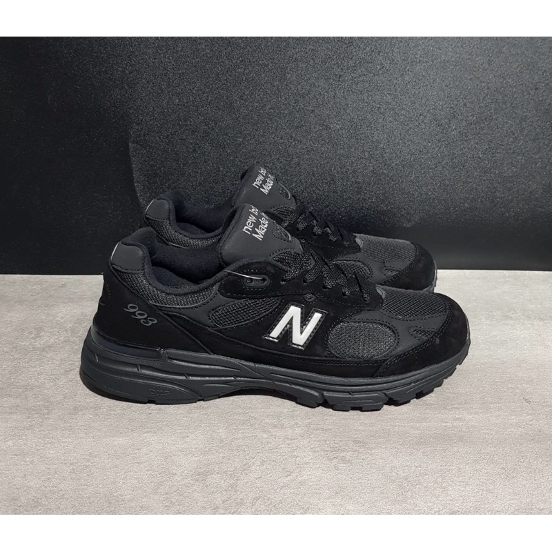 Sepatu NB 993 Triple Black