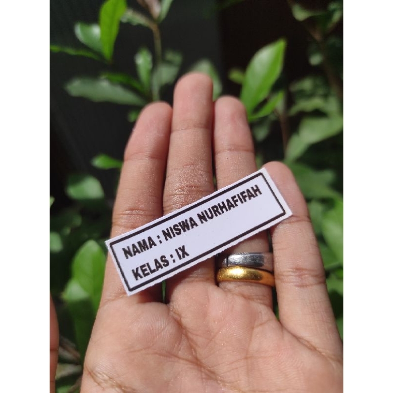 

LABEL STIKER NAMA/MAPEL/PARFUM DLL +DESAIN