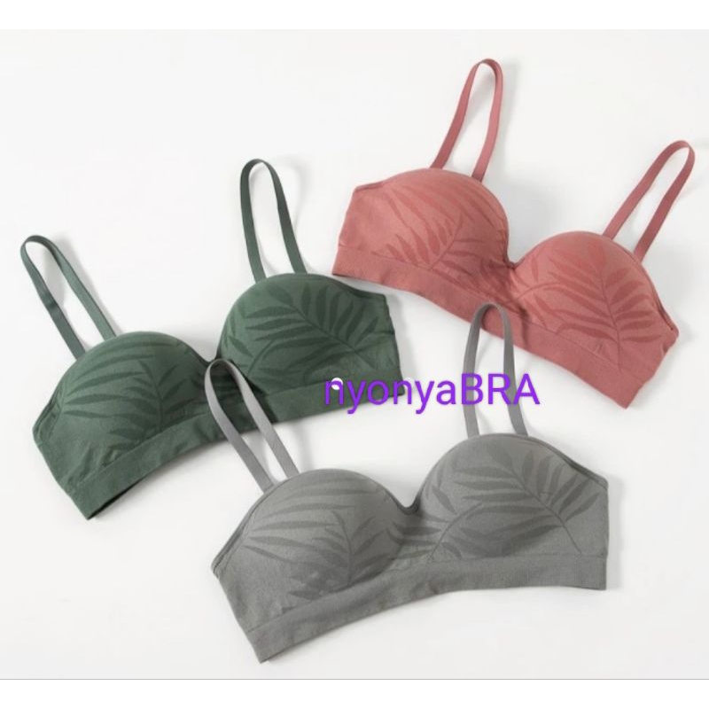 Young curves bra tanpa kawat seamless 32B, C03-10332