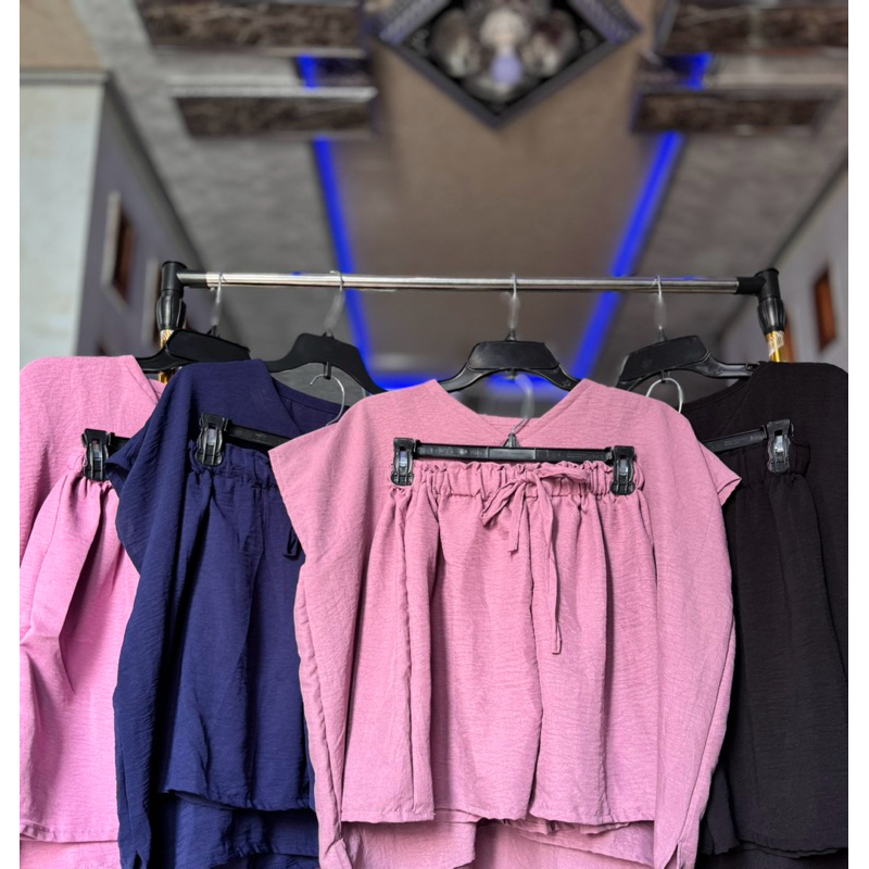 One Set Nagita V Neck Hotpants Crinckle Airflow