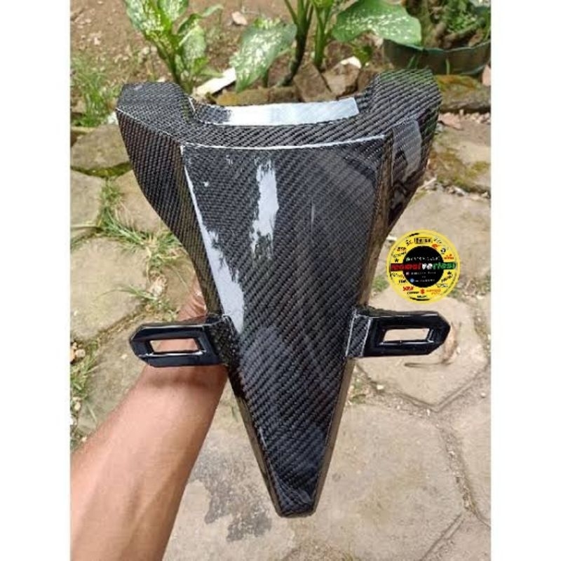 cover dasi depan vario 125/150 new led/cover dada carbon  depan vario new led