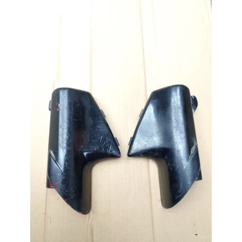 cover tutup shockbreaker depan tutup slebor depan Yamaha Vega R lama/f1zr original