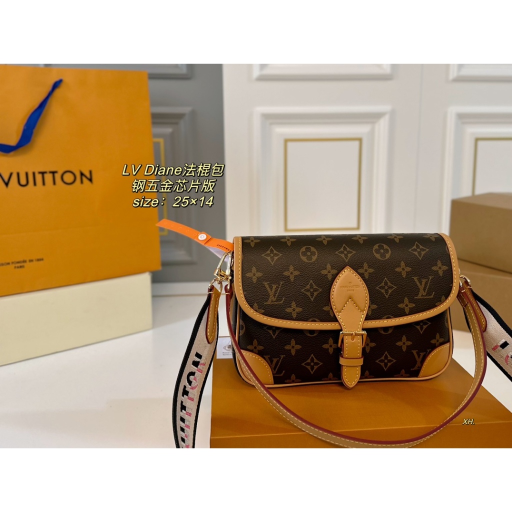 LV Louis Vuitton Diane retro baguette bag