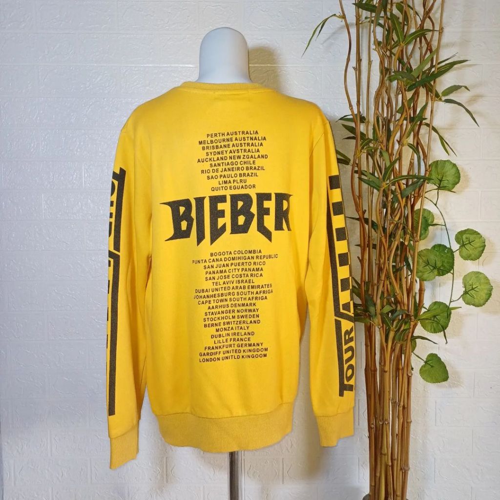 CREWNECK PALACE X JUSTIN BEIBER TOUR (SECOND BRANDED) SIZE M, CN0012