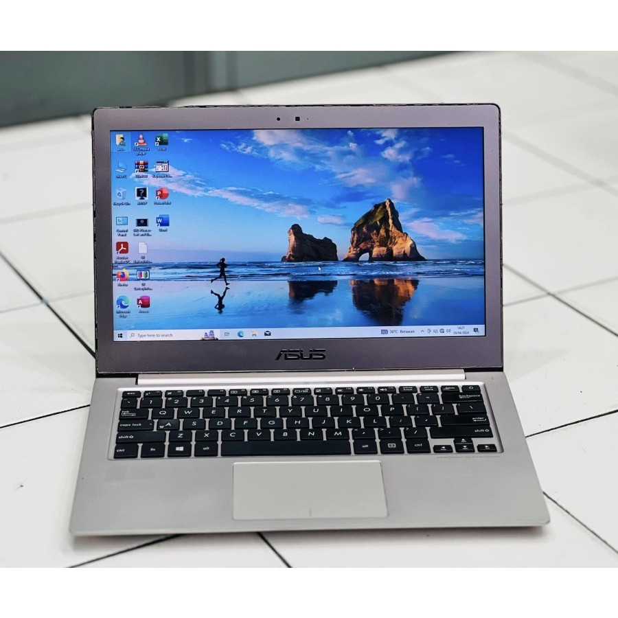 Laptop Asus UX303LAB Core i5 Gen5 Ram 8Gb Hdd 500Gb