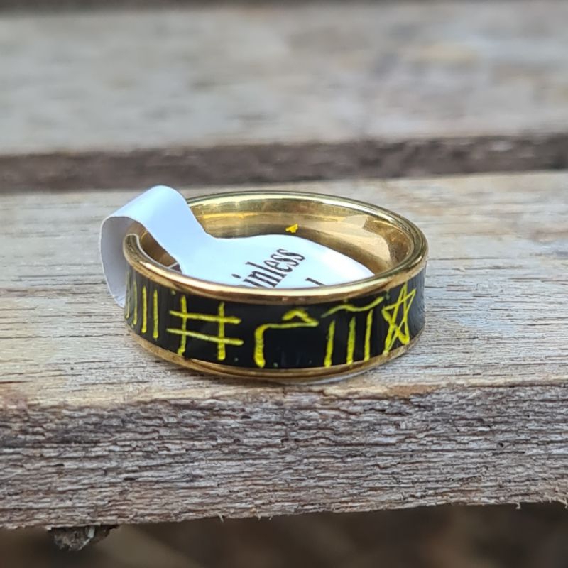 Cincin Titanium wanita Rajah Sulaiman Ukir Gold