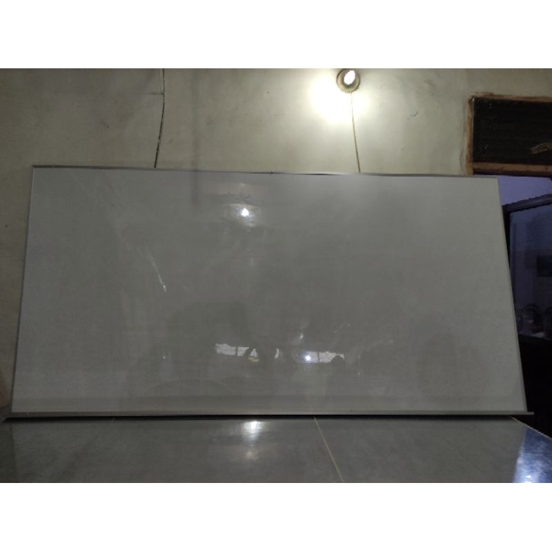 

papan tulis white board 90 x 120 gantung