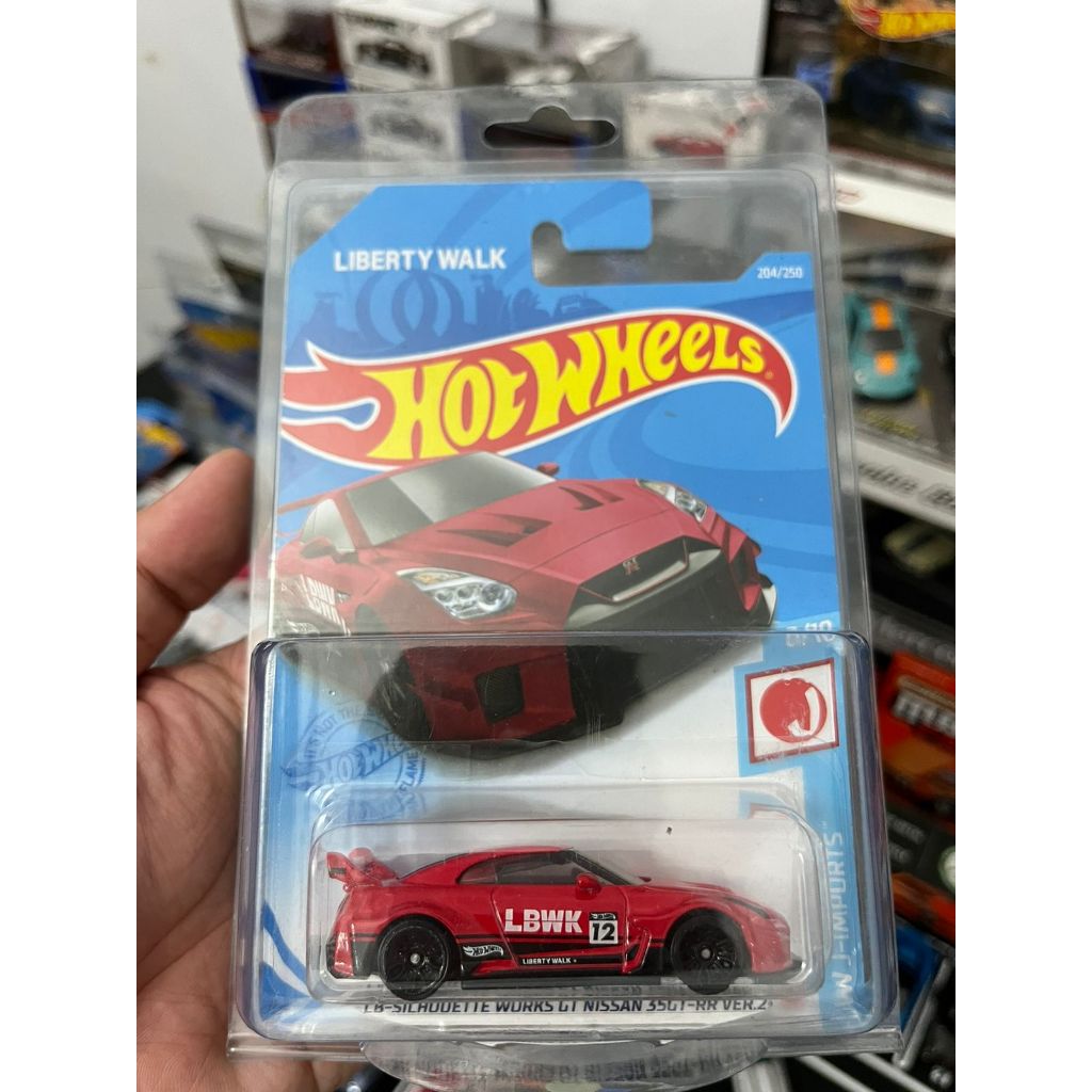Hot Wheels LBWK Nissan R35 Red