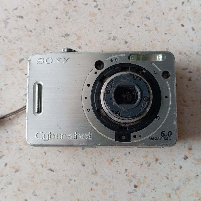 Kamera Sony Cyber Shot Gambling Belum cek
