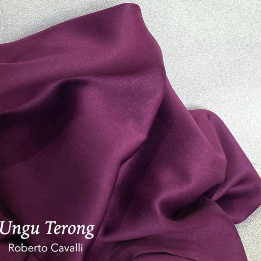 MEGA SALE Kain Roberto Cavalii  bahan furing satin Roberto Cavalli  harga persetengah Meter