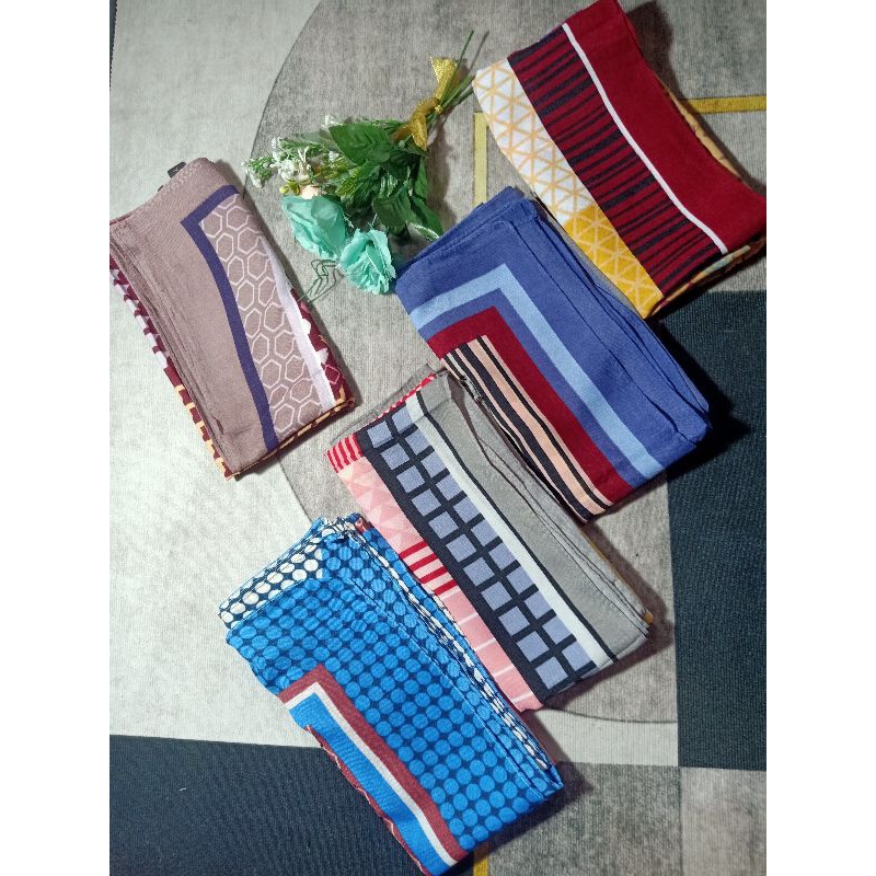 Jilbab wolfis motif / segi empat original new french wolfis motif