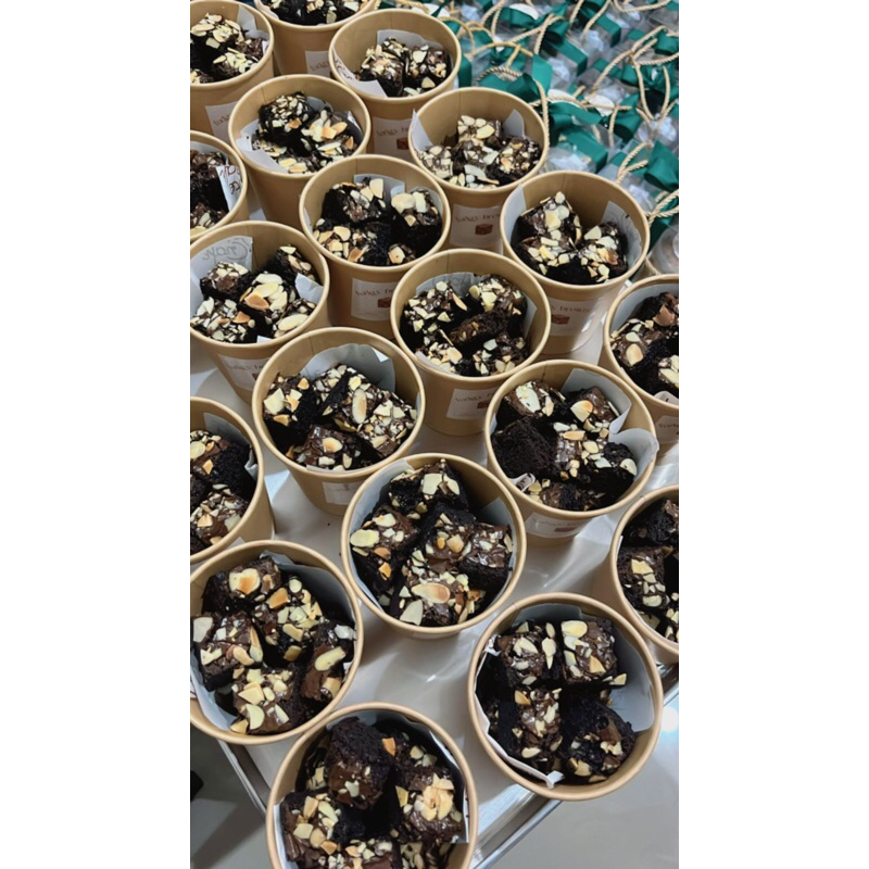 

Brownies Bucket (12 oz)