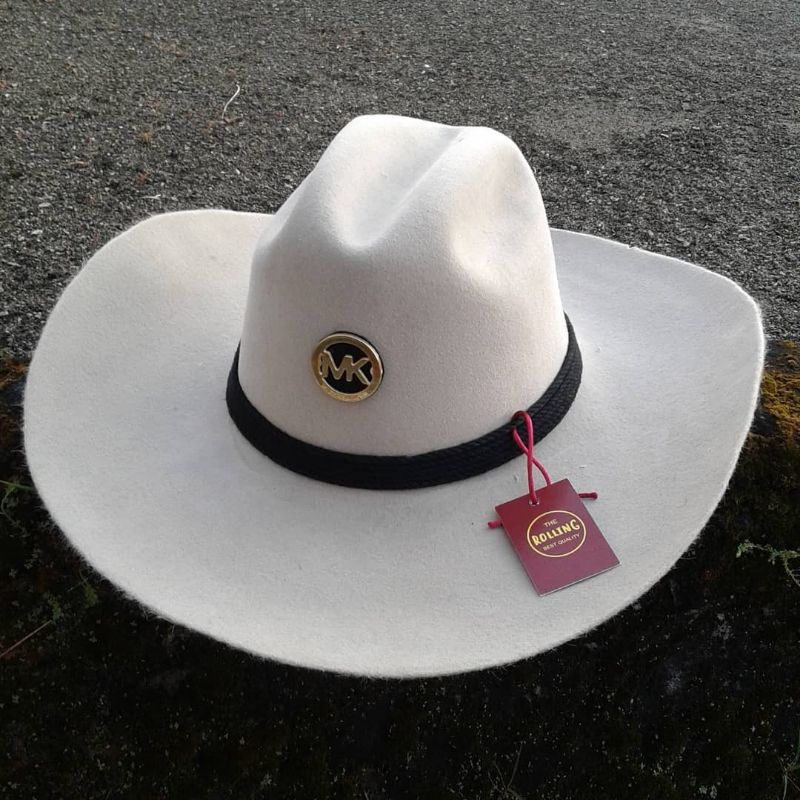 Topi Koboi Laken Import Pin MK