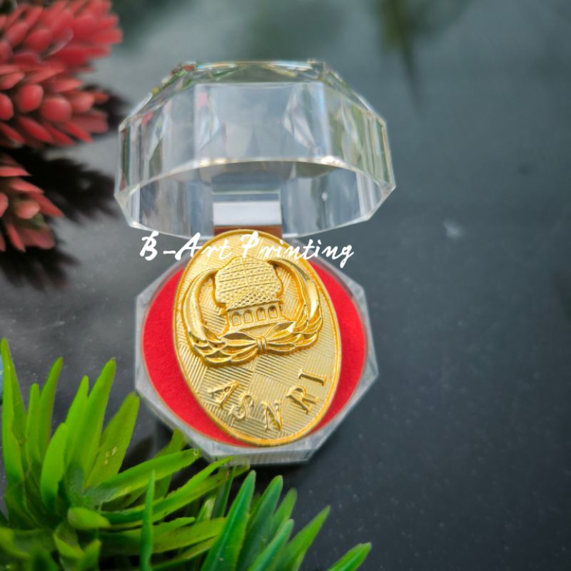 

Pin Bros KORPRI ASN Pin Korpri ASN Tumpuk Batik Kuningan Magnet + Box Pin Pin Korpri Asn Oval LOIND Pin ASN LOIND Pin Korpri Oval Tumpuk Magnet Pin ASN Pin PNS Pin Korpri