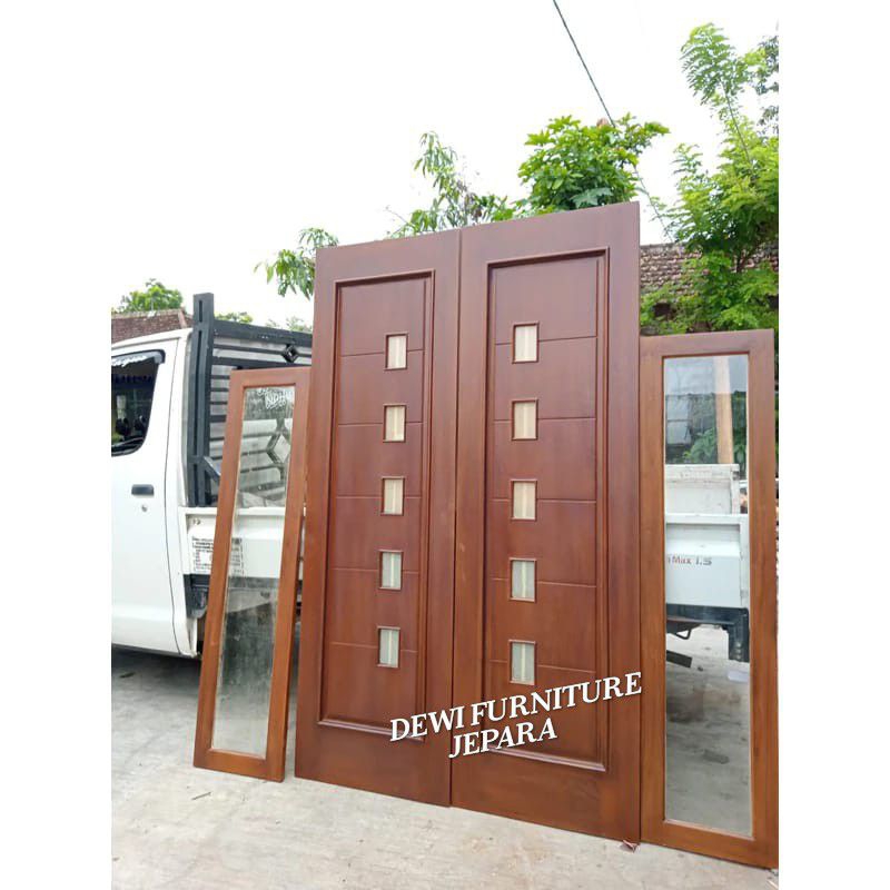 pintu utama kayu jati