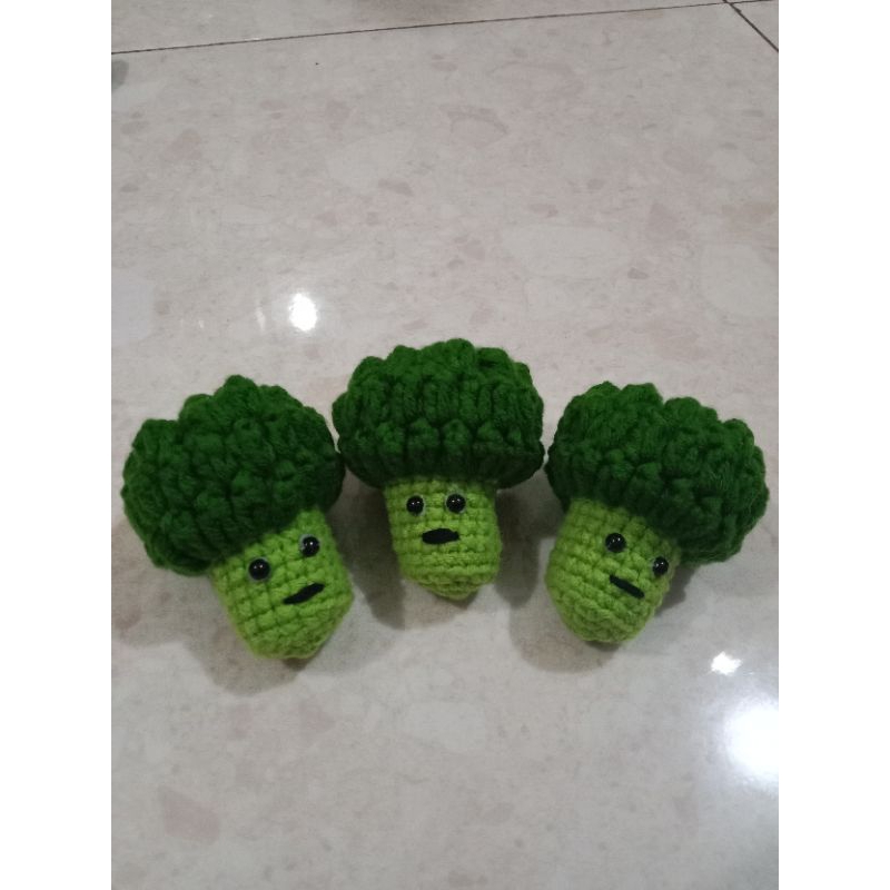 gantungan kunci rajut brokoli