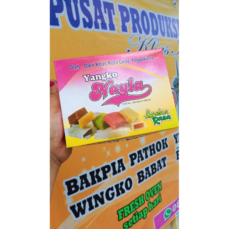 

Yangko Nayla isi 30 biji per box varian banyak rasa.
