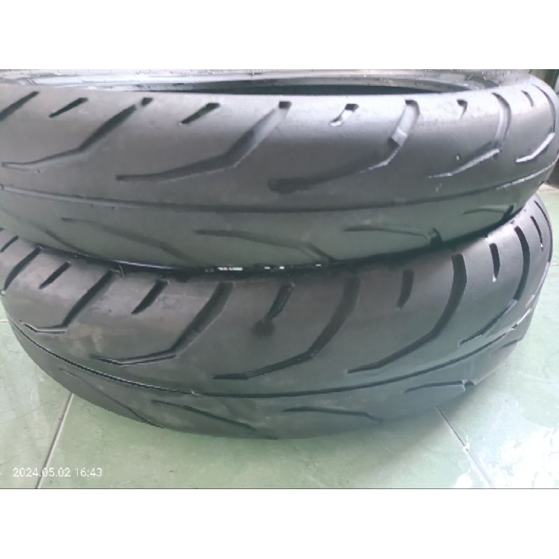 ban tubles dunlop 130/70 ring 17