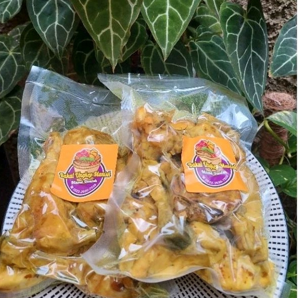 

AYAM KAMPUNG UNGKEP BUMBU MEDOK