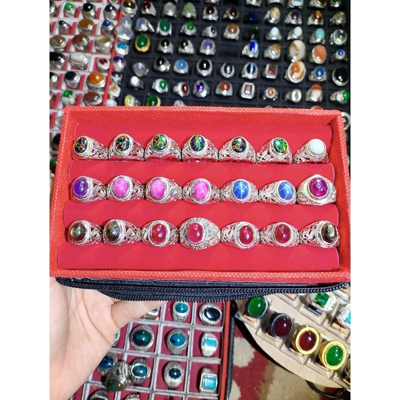 BO Australia, Ruby Star, blue star, red Star, blak safir
