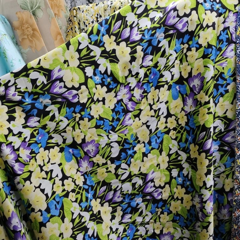 kain zara silk motif lq - bahan kain zara - kain crepe