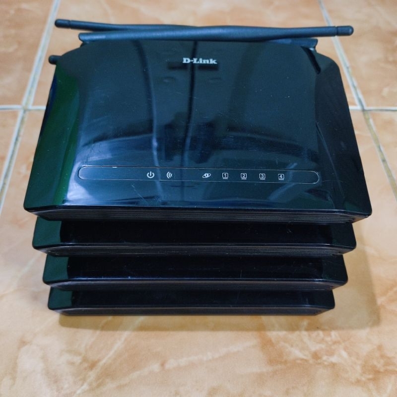 Router D-Link DIR 612 + Adaptor