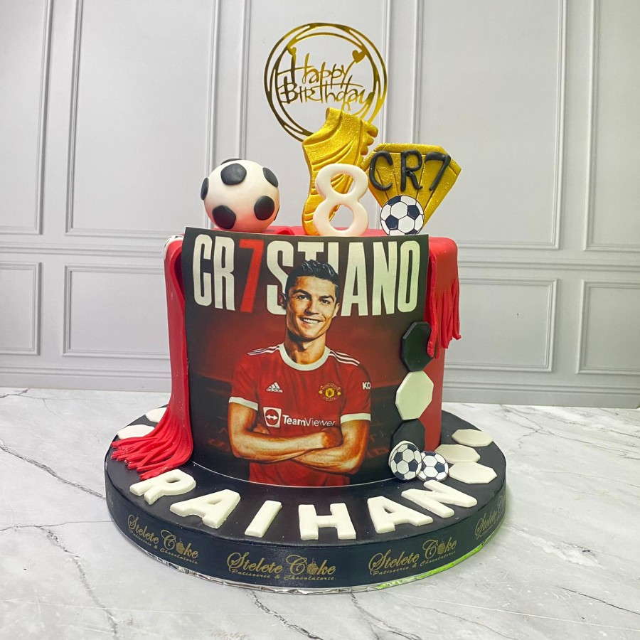 

Kue Ulang Tahun/ Birthday Cake Tema Chrstian Ronaldo / Kue Ultah Costum